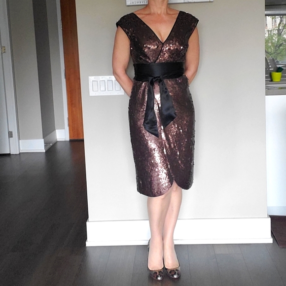 ๐ 3X HOST PICK ๐ BCBG MaxAzria Sequins Cocktail Dress - Picture 5 of 15